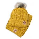 BABY NELLYS Zimná pletená čiapka s brmbolcom + komín, horčica, 52-56cm, 104-116 (4-6r)
